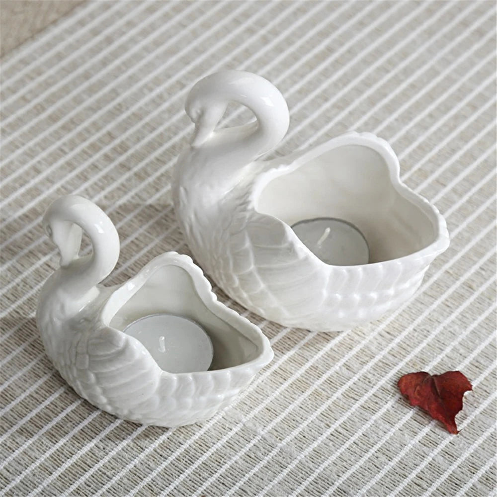Ceramiczna doniczka łabędź do domu którą postawisz wszędzie