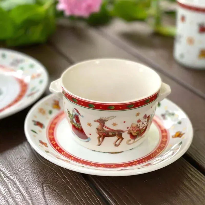 Porcelanowa zastawa świąteczna do kuchni biała z czerwonymi detalami