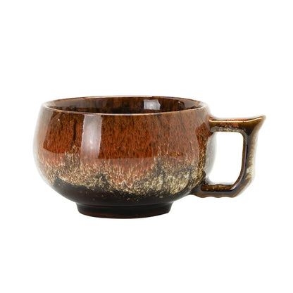 Ceramiczna filiżanka do kawy w rustykalnym stylu czerwona z brązem