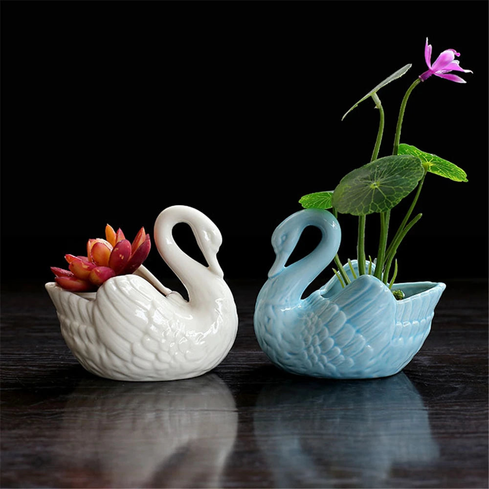Ceramiczna doniczka łabędź do domu którą postawisz wszędzie